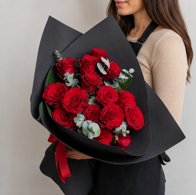 15 Red Roses And Eucalyptus Black Luxury Bouquet